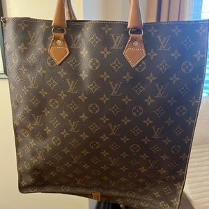 Louis Vuitton Sac Plat Monogram